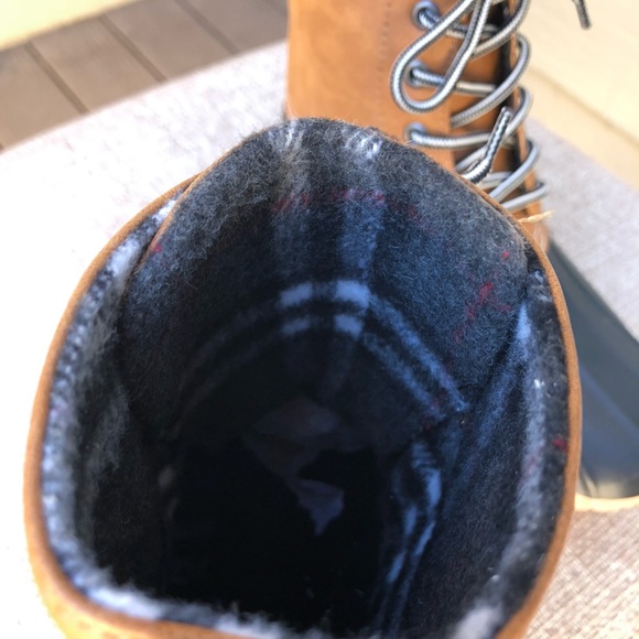 NIB sz 7 Upton Duck Toe Boot - Picture 10 of 13